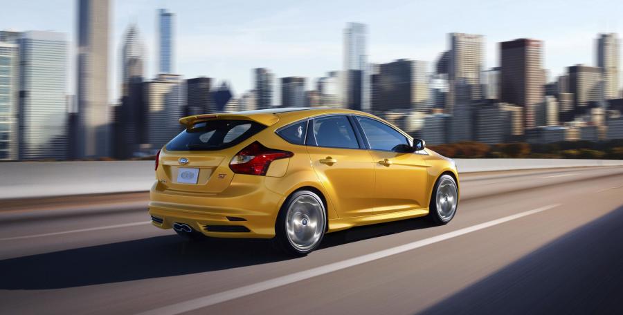  Ford Focus ST 2012 года  (US) (фото 10 из 20)